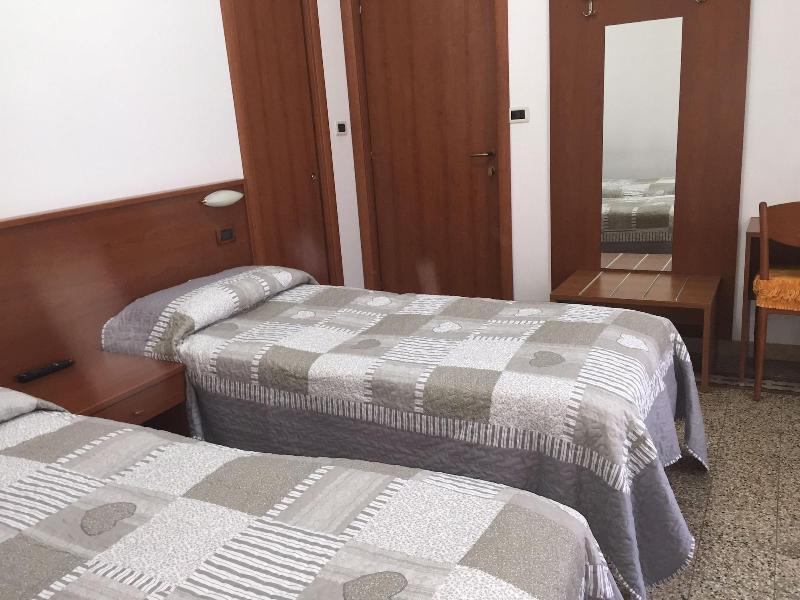 Hotel Lora Rda Luxury 보르디게라 외부 사진
