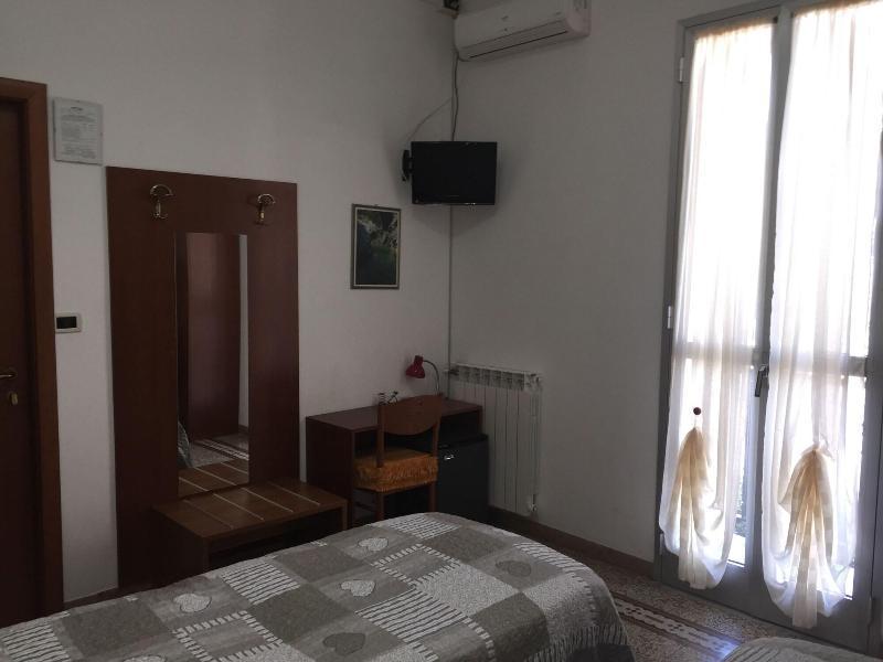 Hotel Lora Rda Luxury 보르디게라 외부 사진