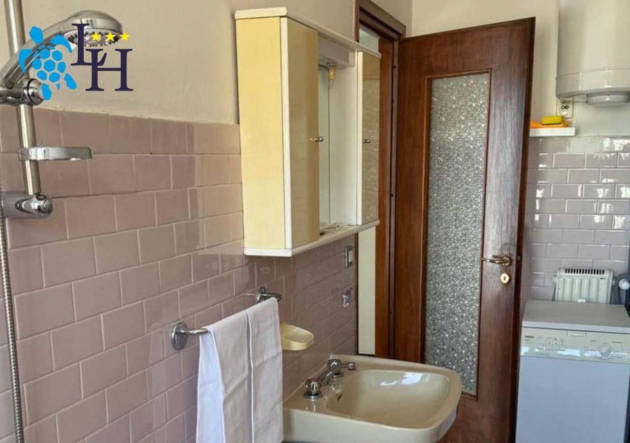 Hotel Lora Rda Luxury 보르디게라 객실 사진
