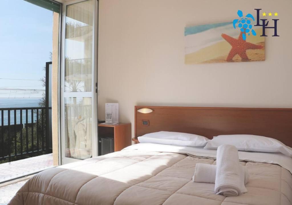 Hotel Lora Rda Luxury 보르디게라 외부 사진