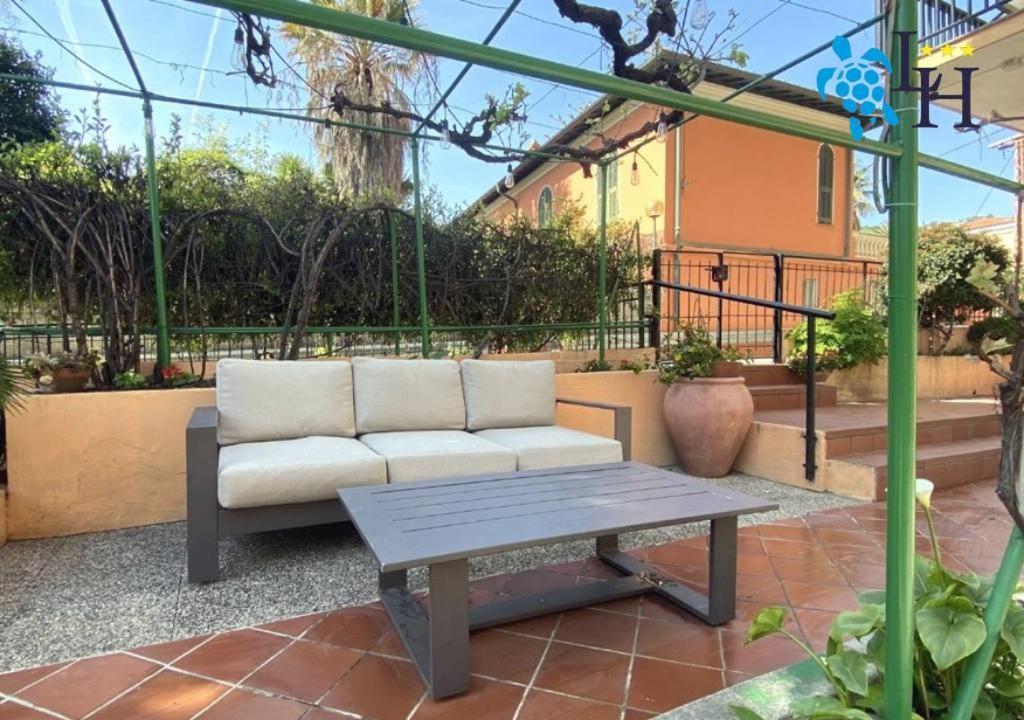 Hotel Lora Rda Luxury 보르디게라 외부 사진