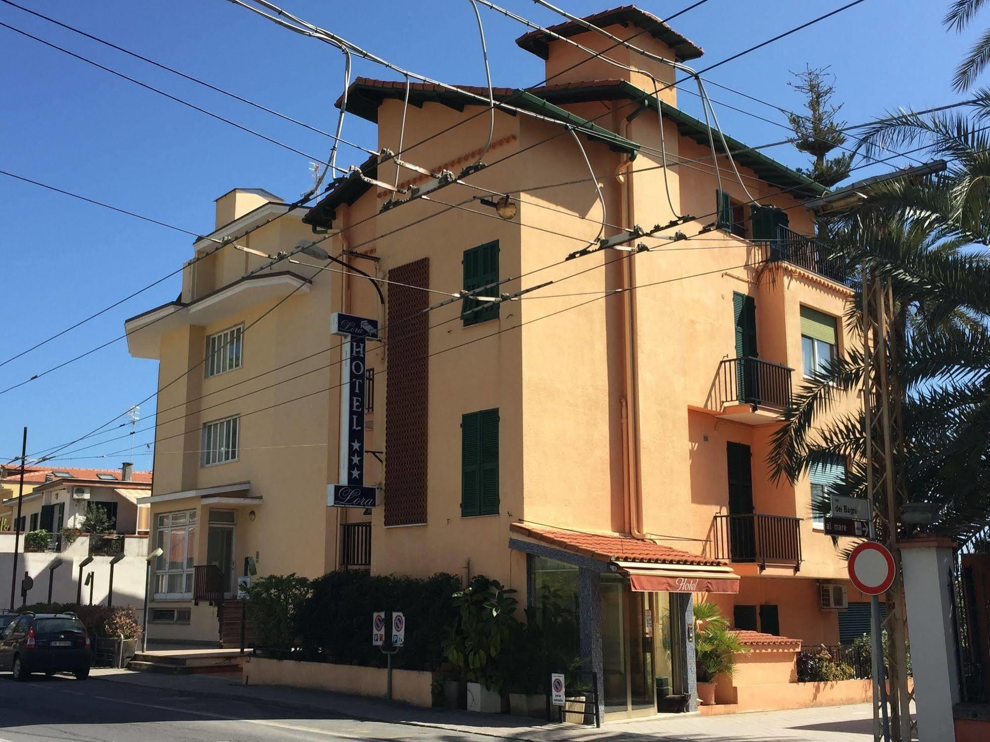 Hotel Lora Rda Luxury 보르디게라 외부 사진