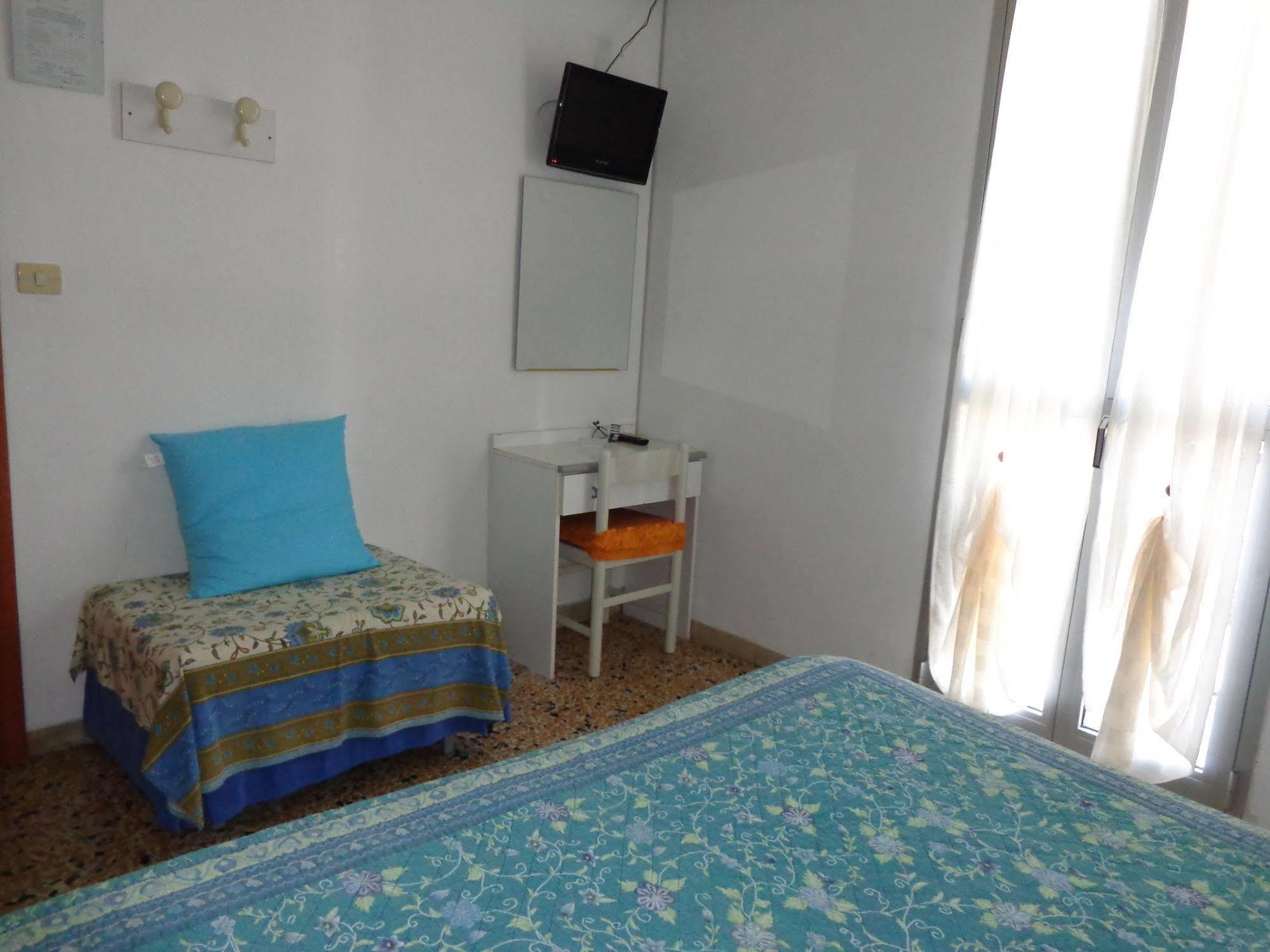 Hotel Lora Rda Luxury 보르디게라 외부 사진
