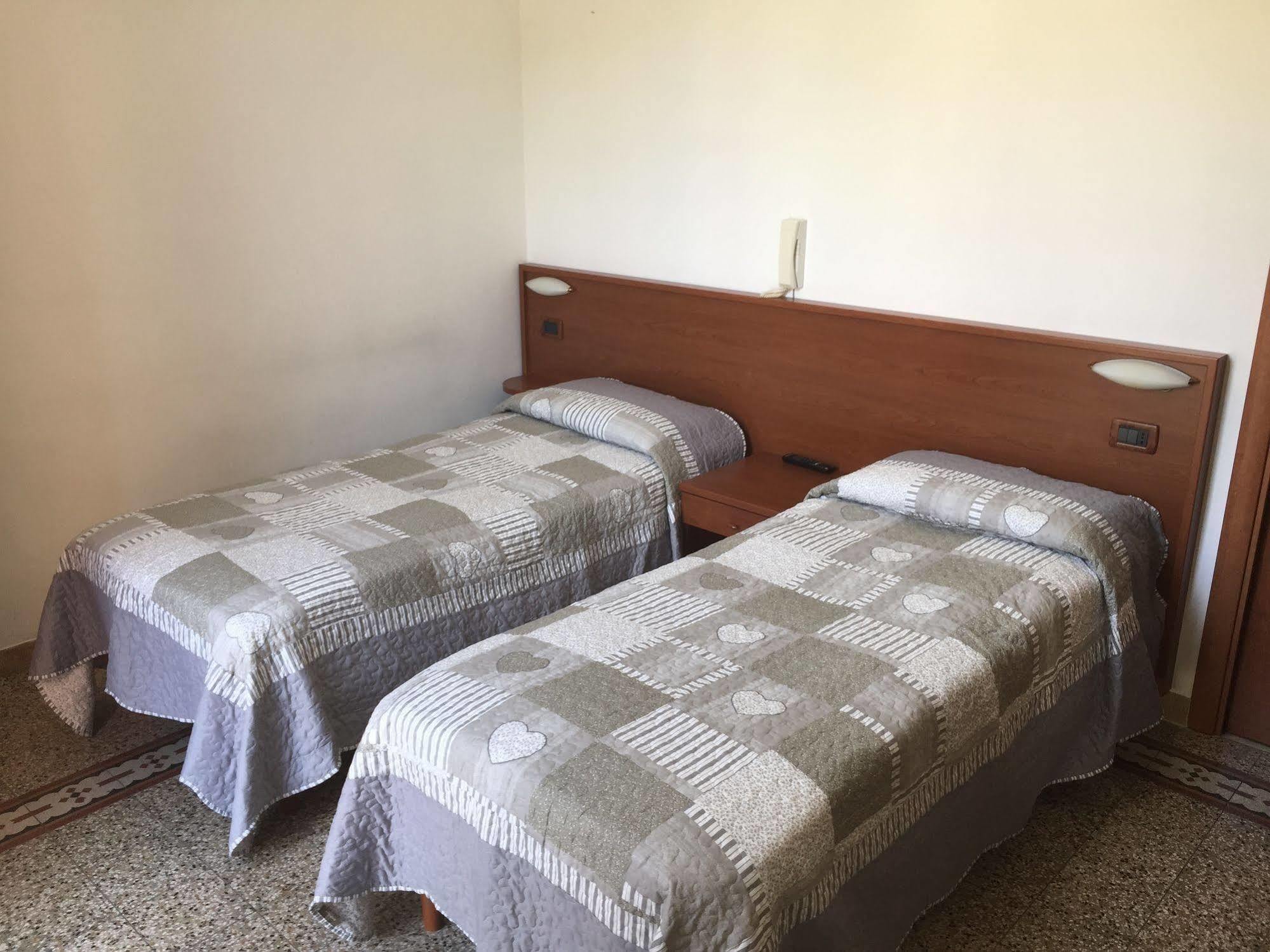Hotel Lora Rda Luxury 보르디게라 외부 사진