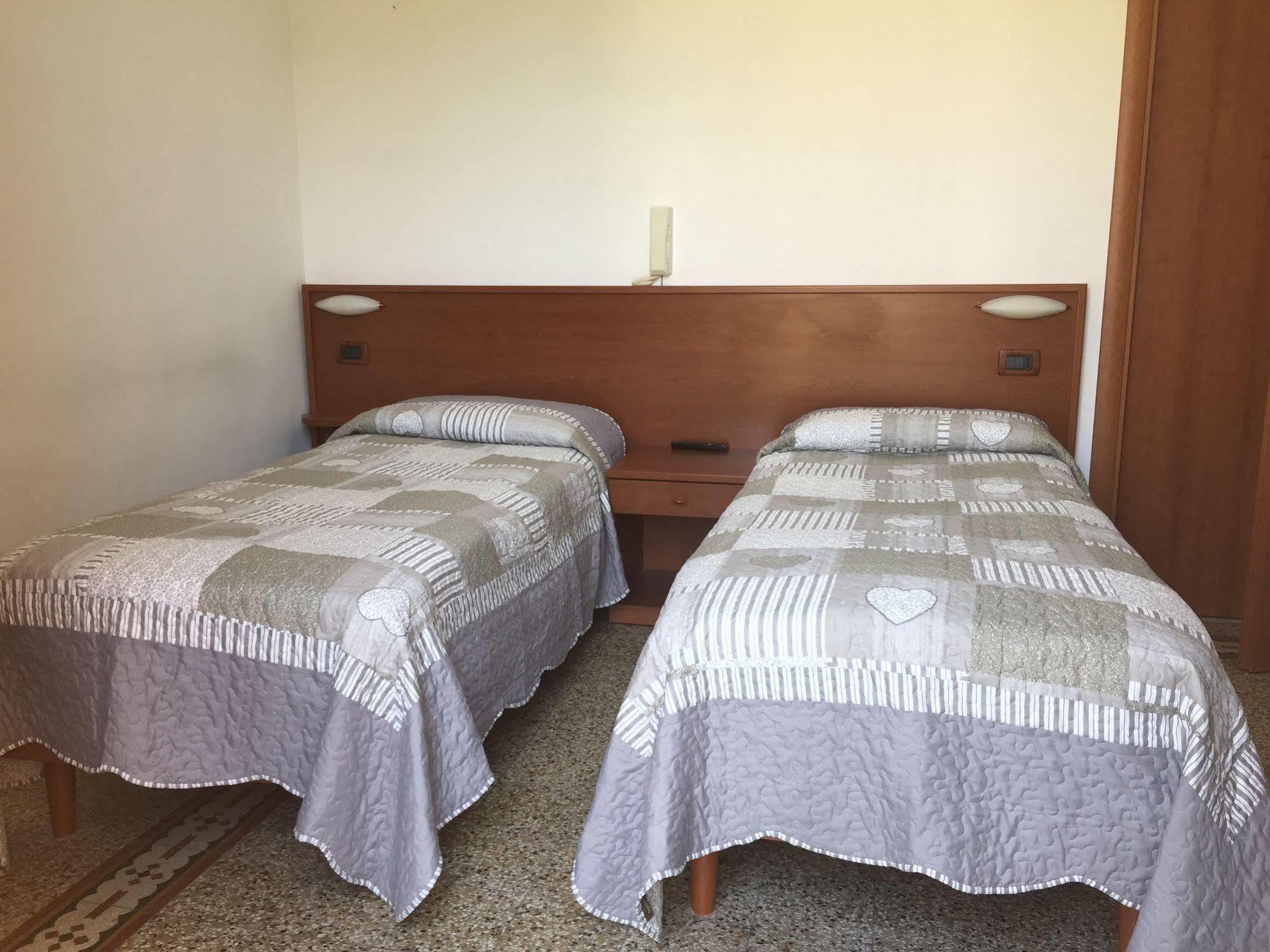 Hotel Lora Rda Luxury 보르디게라 외부 사진