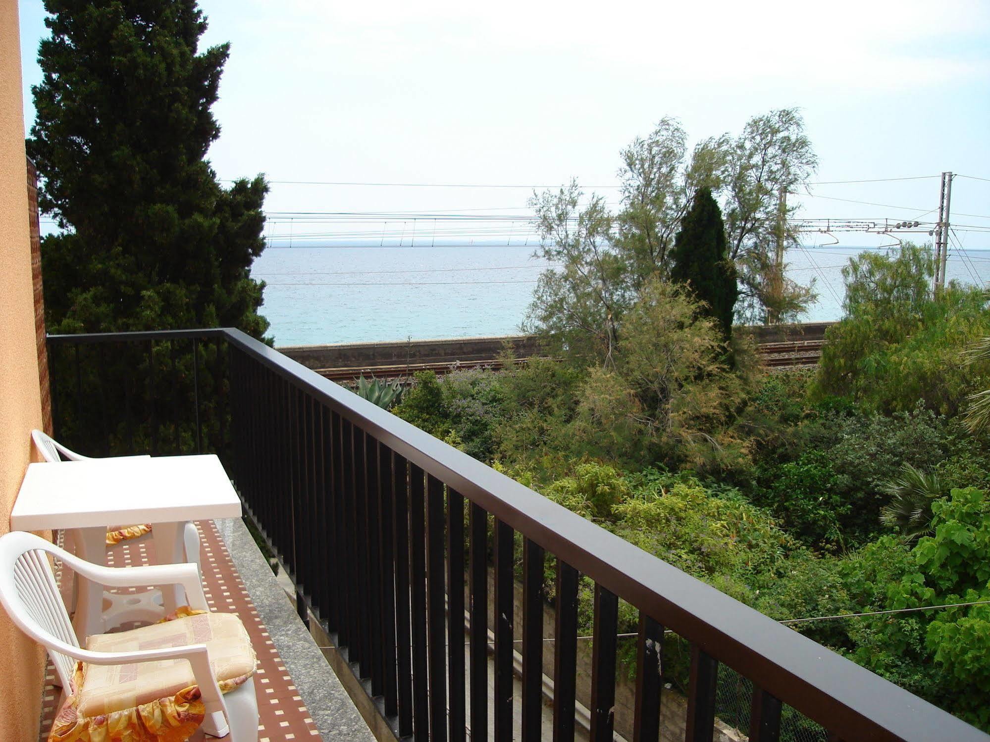 Hotel Lora Rda Luxury 보르디게라 외부 사진